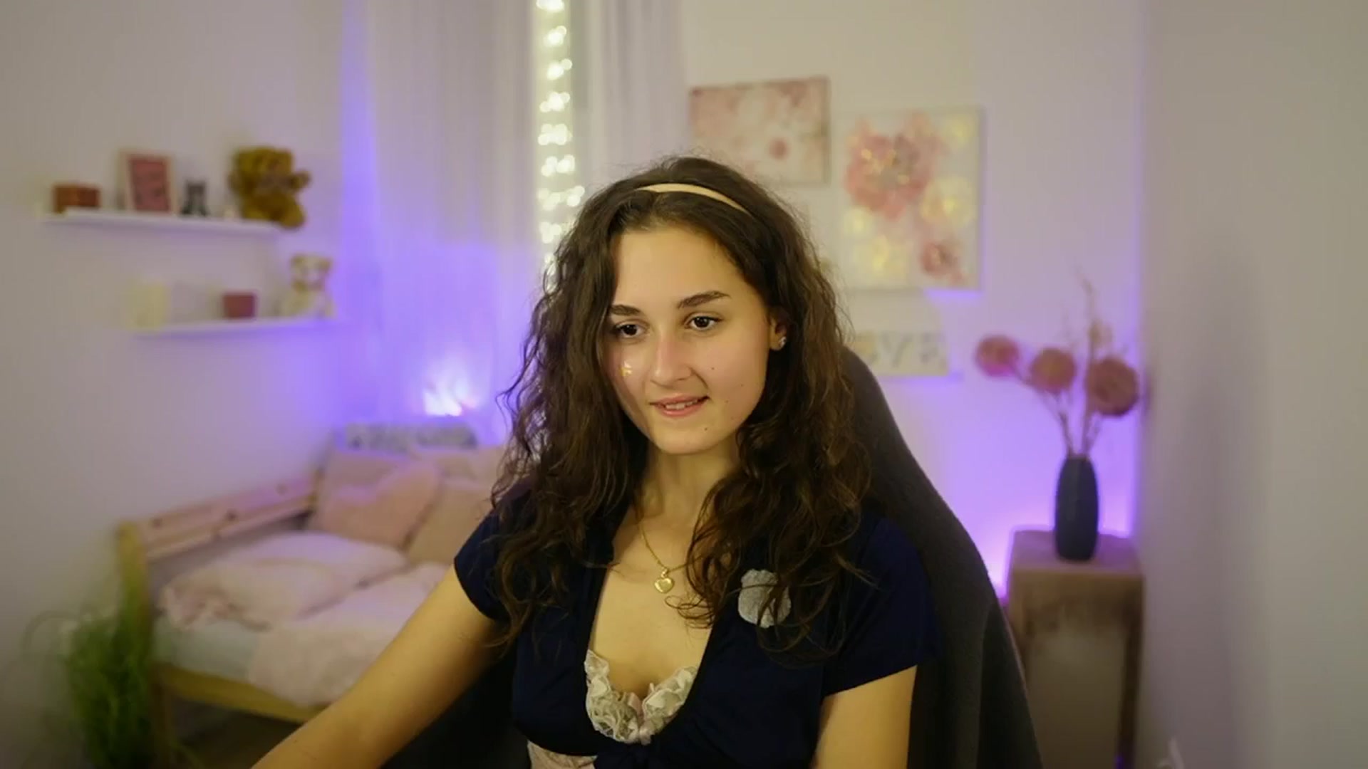 Gallery image thumbnail from Anita_Grey_'s myfreecams stream on, 10/27/2025, 21:47 image 7 of 20