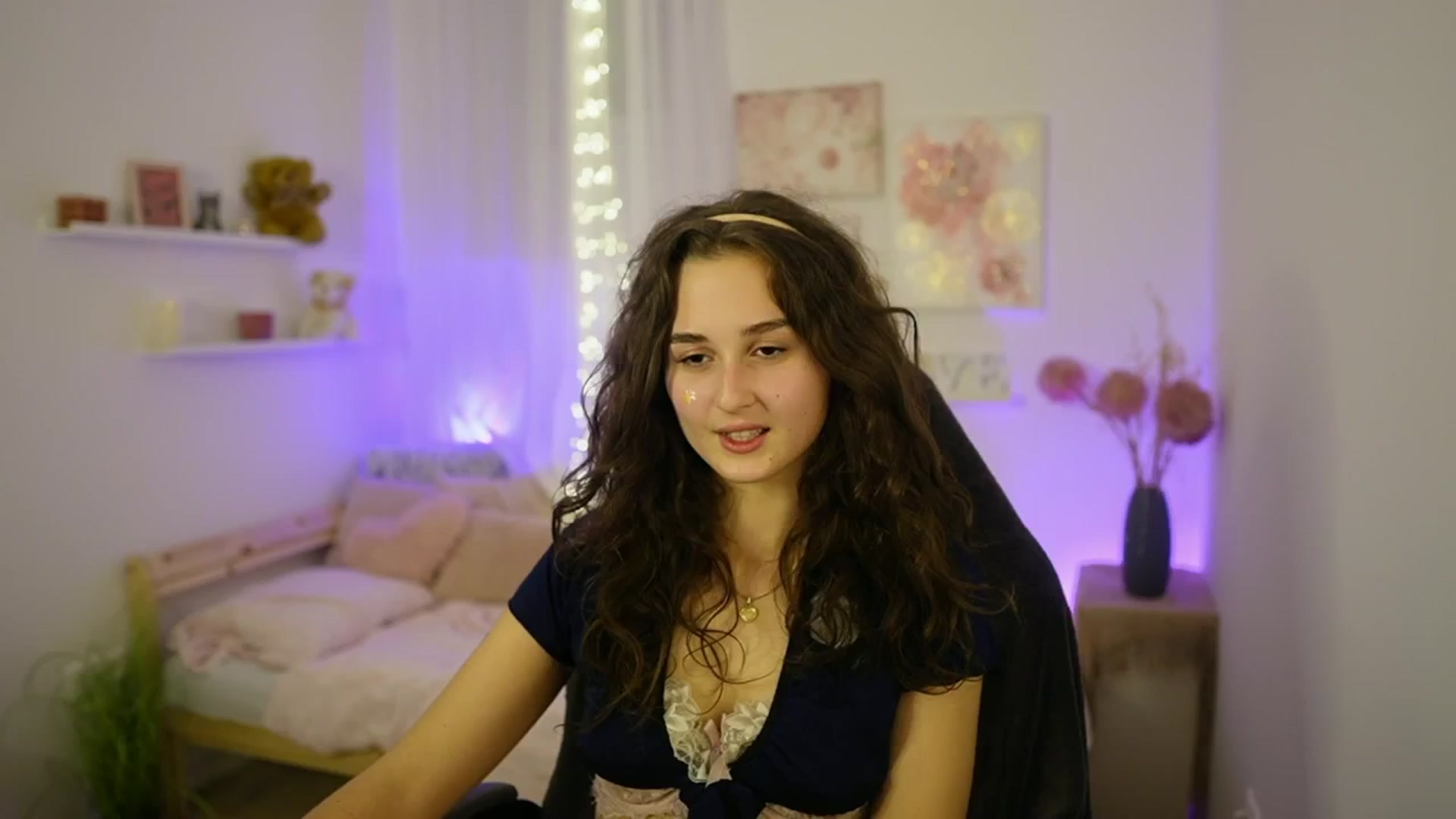 Gallery image thumbnail from Anita_Grey_'s myfreecams stream on, 10/27/2025, 22:42 image 12 of 20