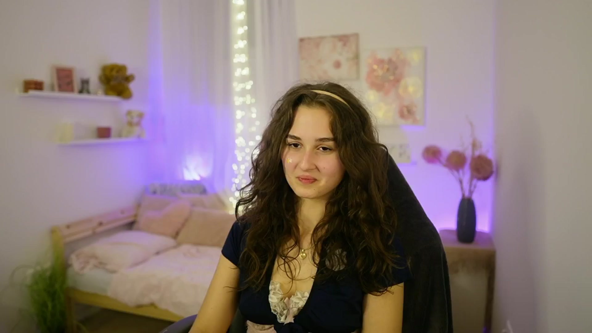 Gallery image thumbnail from Anita_Grey_'s myfreecams stream on, 10/27/2025, 22:42 image 15 of 20