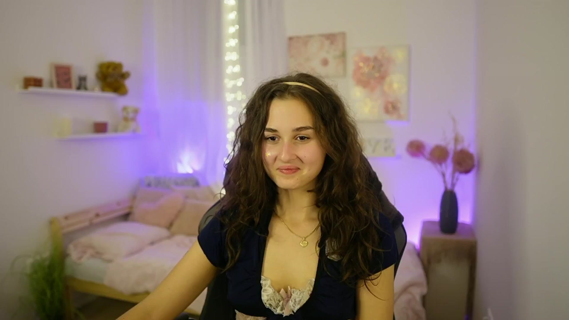 Gallery image thumbnail from Anita_Grey_'s myfreecams stream on, 10/28/2025, 24:54 image 3 of 20