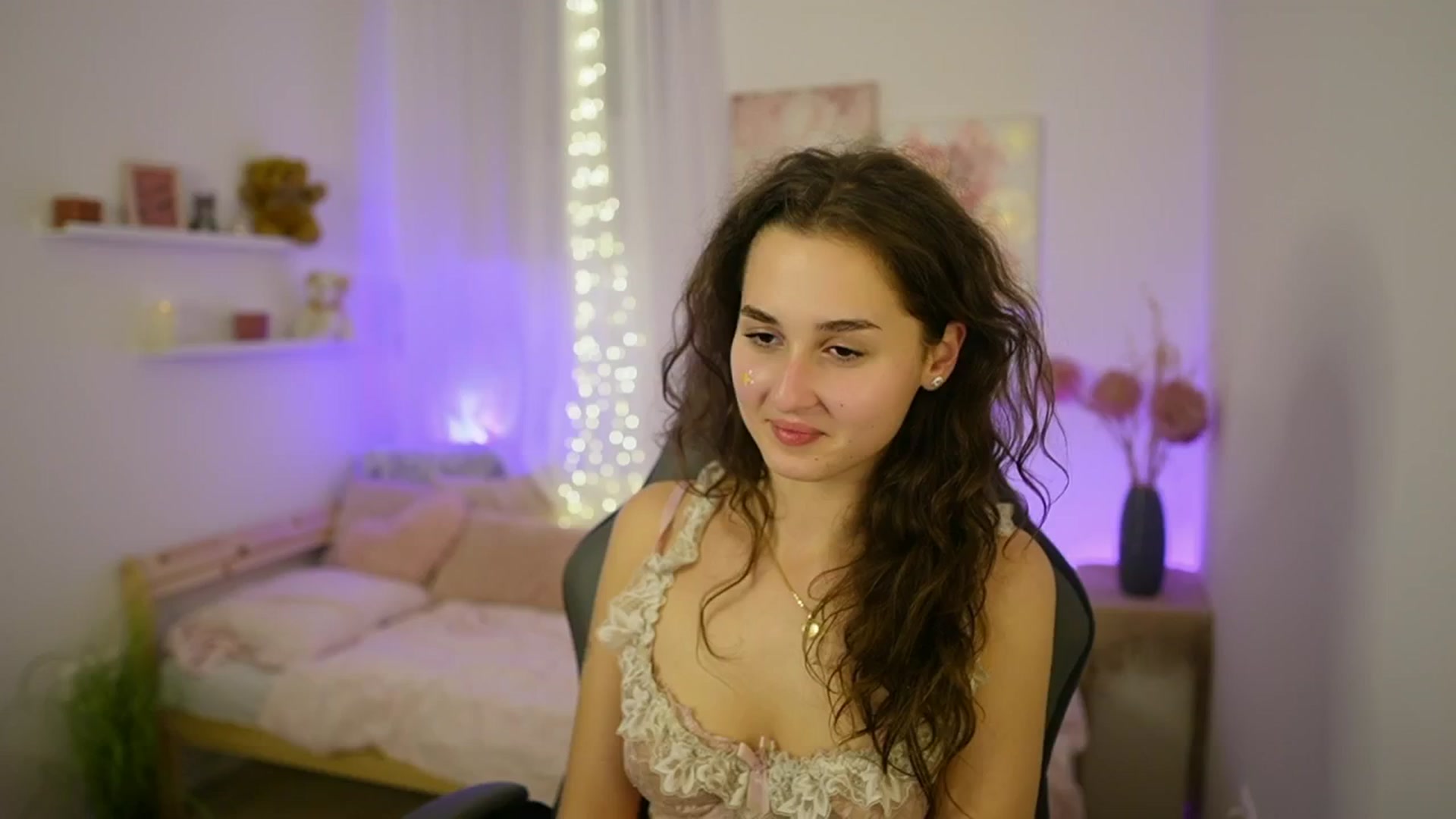 Gallery image thumbnail from Anita_Grey_'s myfreecams stream on, 10/28/2025, 24:54 image 20 of 20