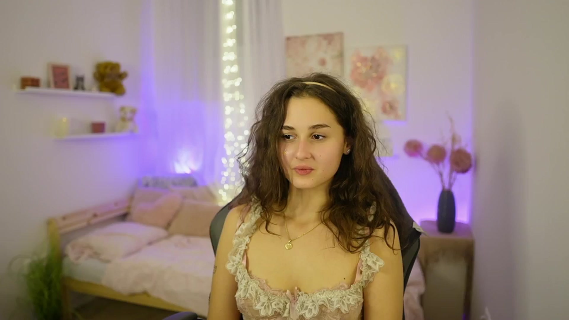 Gallery image thumbnail from Anita_Grey_'s myfreecams stream on, 10/28/2025, 24:54 image 10 of 20