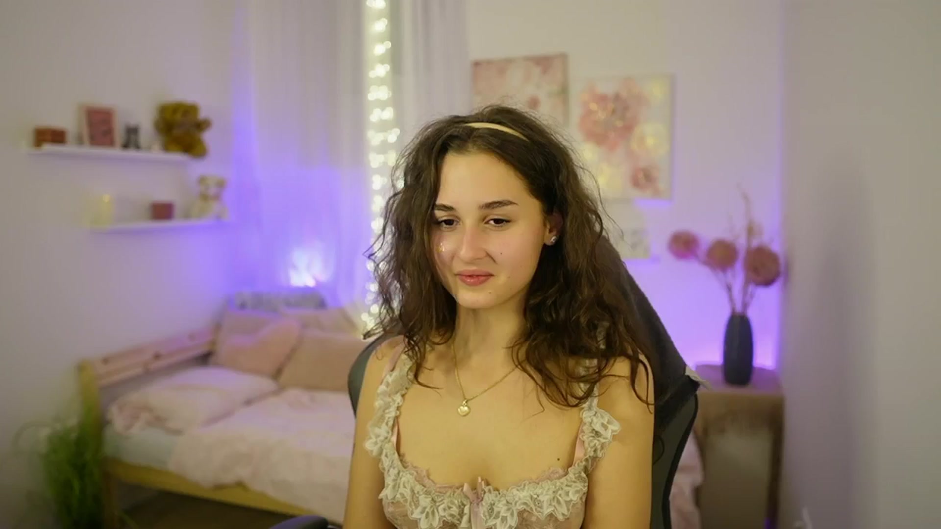 Gallery image thumbnail from Anita_Grey_'s myfreecams stream on, 10/28/2025, 24:54 image 8 of 20