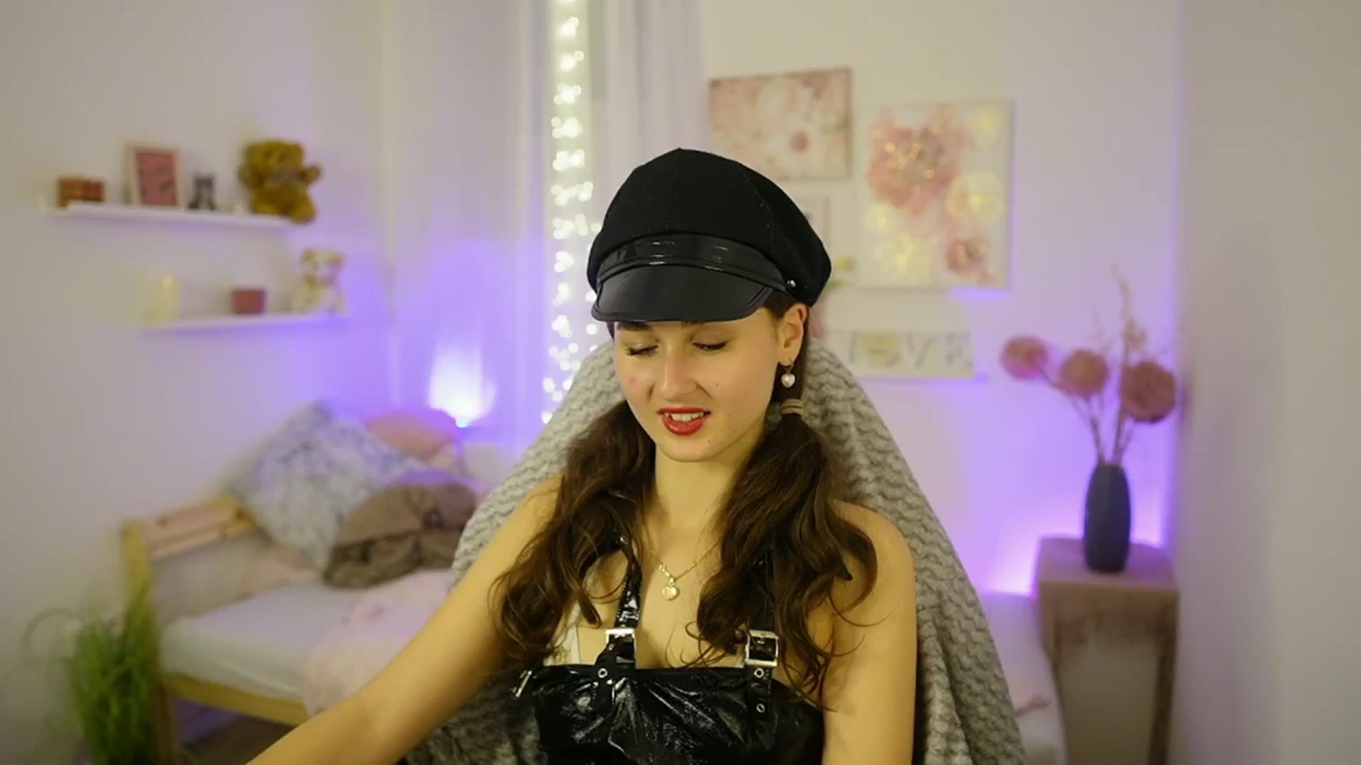 Gallery image thumbnail from Anita_Grey_'s myfreecams stream on, 11/02/2025, 24:43 image 19 of 20