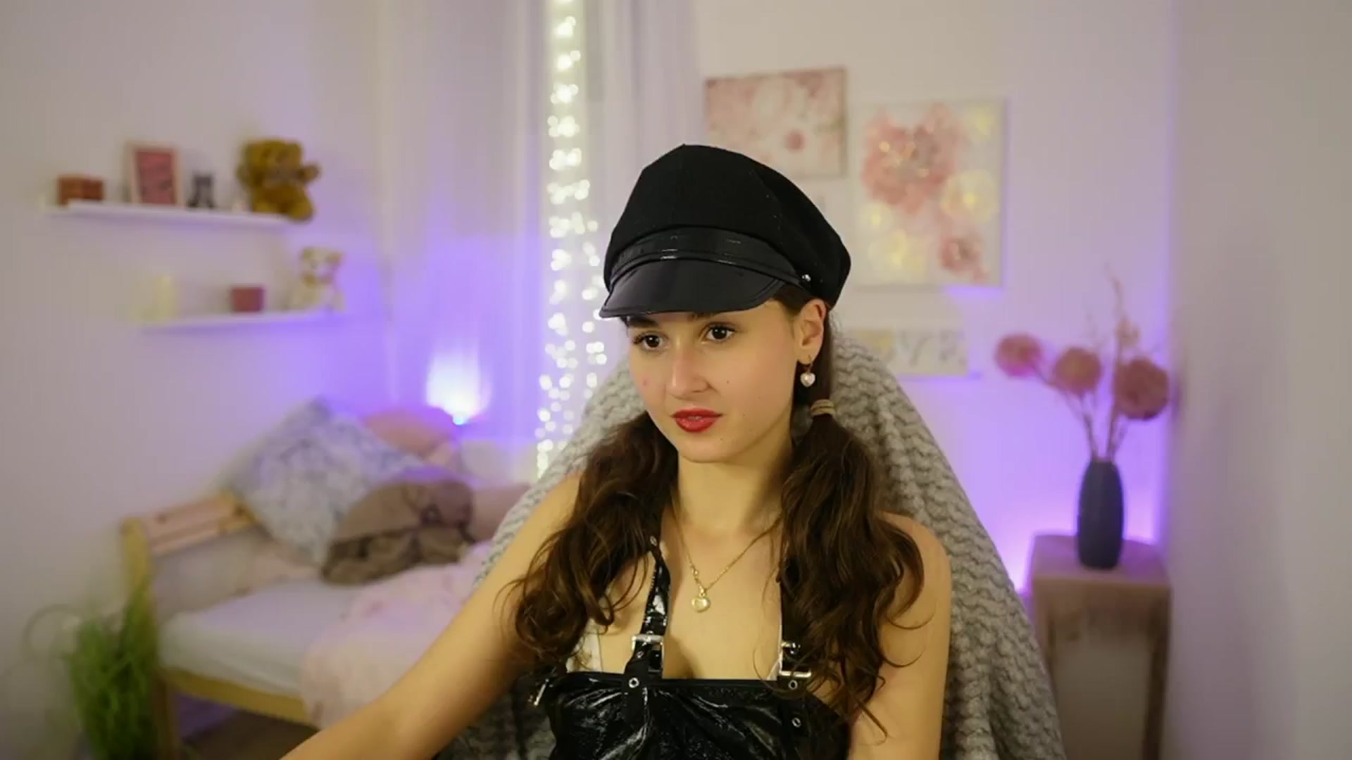 Gallery image thumbnail from Anita_Grey_'s myfreecams stream on, 11/02/2025, 24:43 image 20 of 20