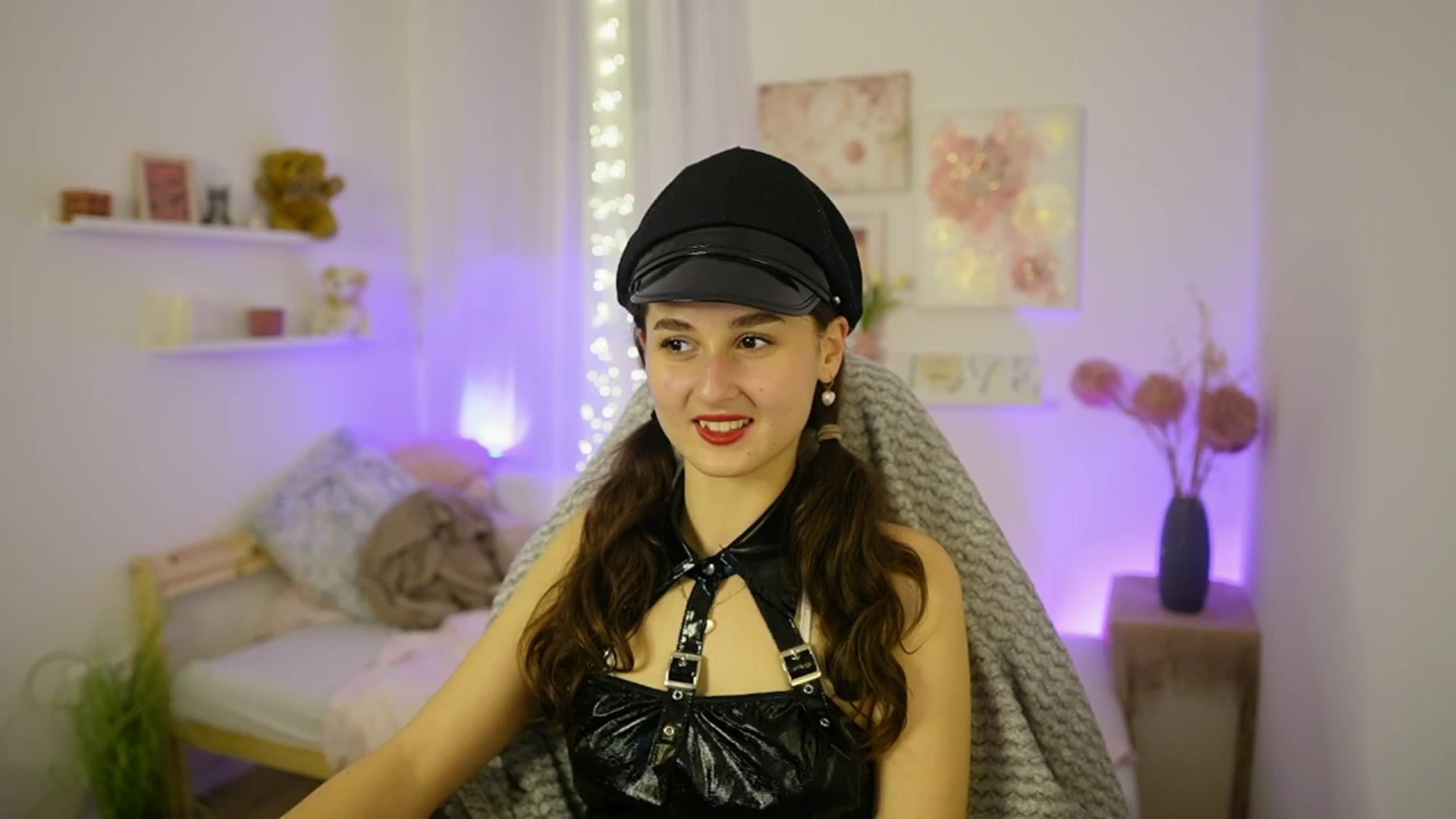 Gallery image thumbnail from Anita_Grey_'s myfreecams stream on, 11/02/2025, 24:43 image 7 of 20