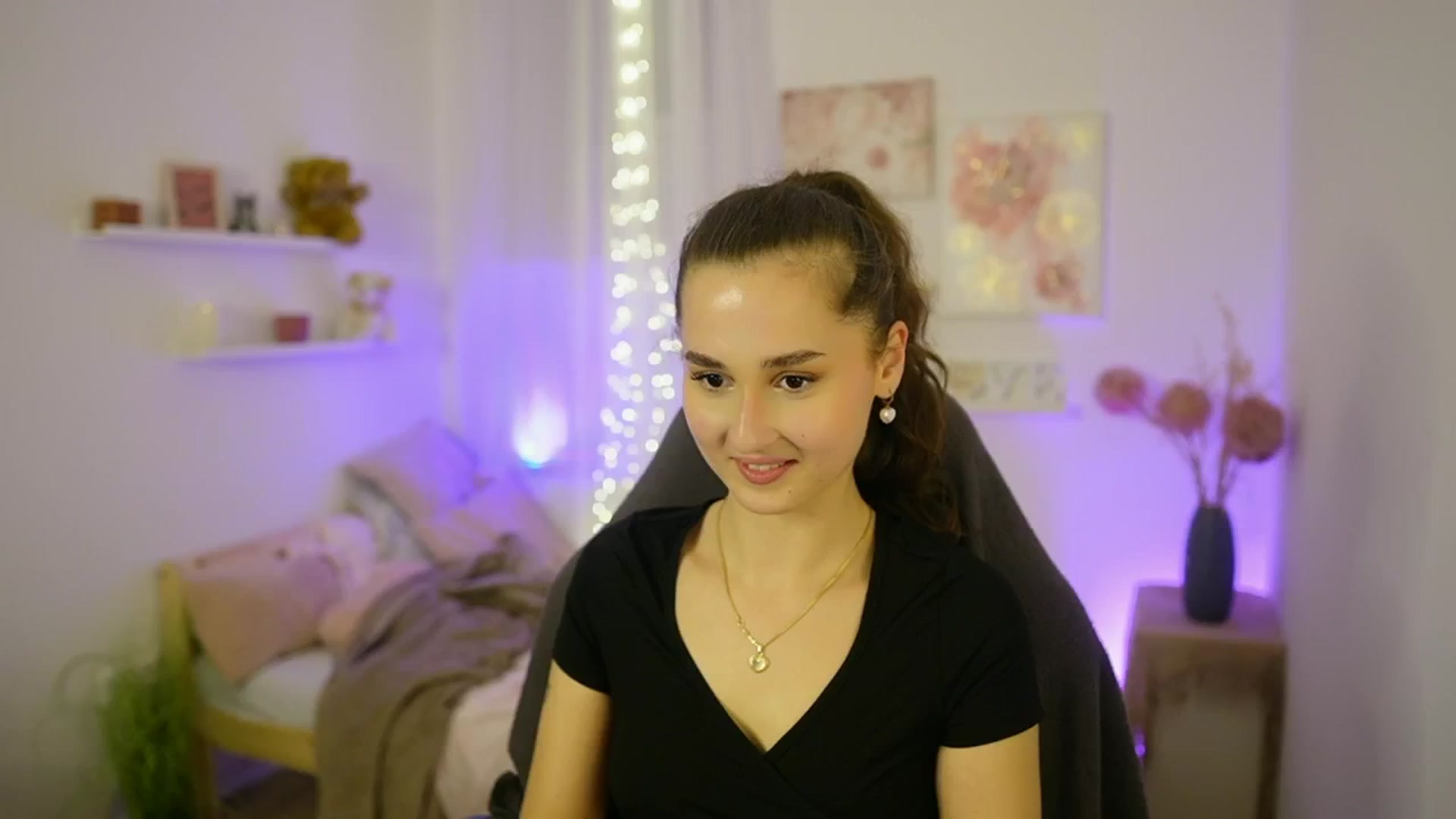 Gallery image thumbnail from Anita_Grey_'s myfreecams stream on, 11/02/2025, 22:24 image 19 of 20