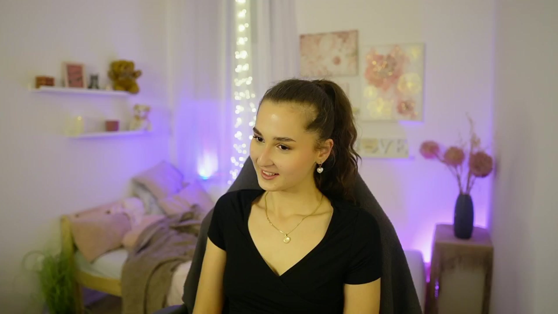 Gallery image thumbnail from Anita_Grey_'s myfreecams stream on, 11/02/2025, 22:24 image 9 of 20