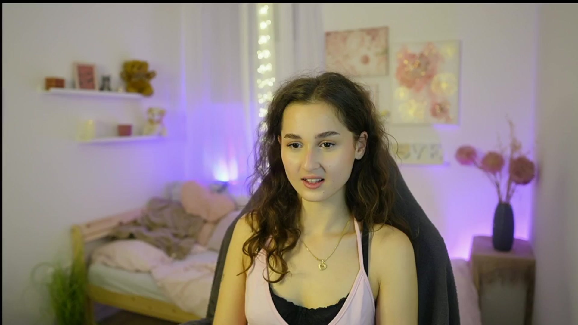 Gallery image thumbnail from Anita_Grey_'s myfreecams stream on, 11/07/2025, 24:01 image 12 of 20