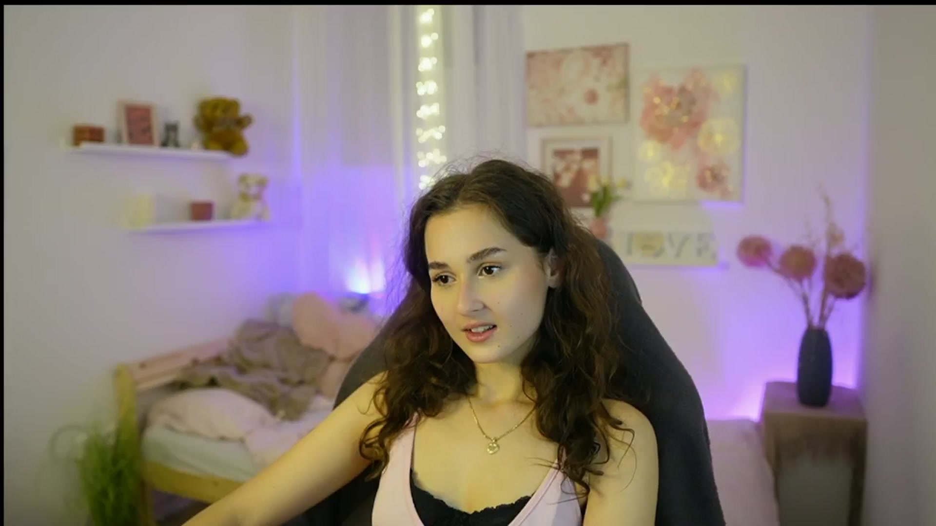 Gallery image thumbnail from Anita_Grey_'s myfreecams stream on, 11/07/2025, 24:01 image 7 of 20