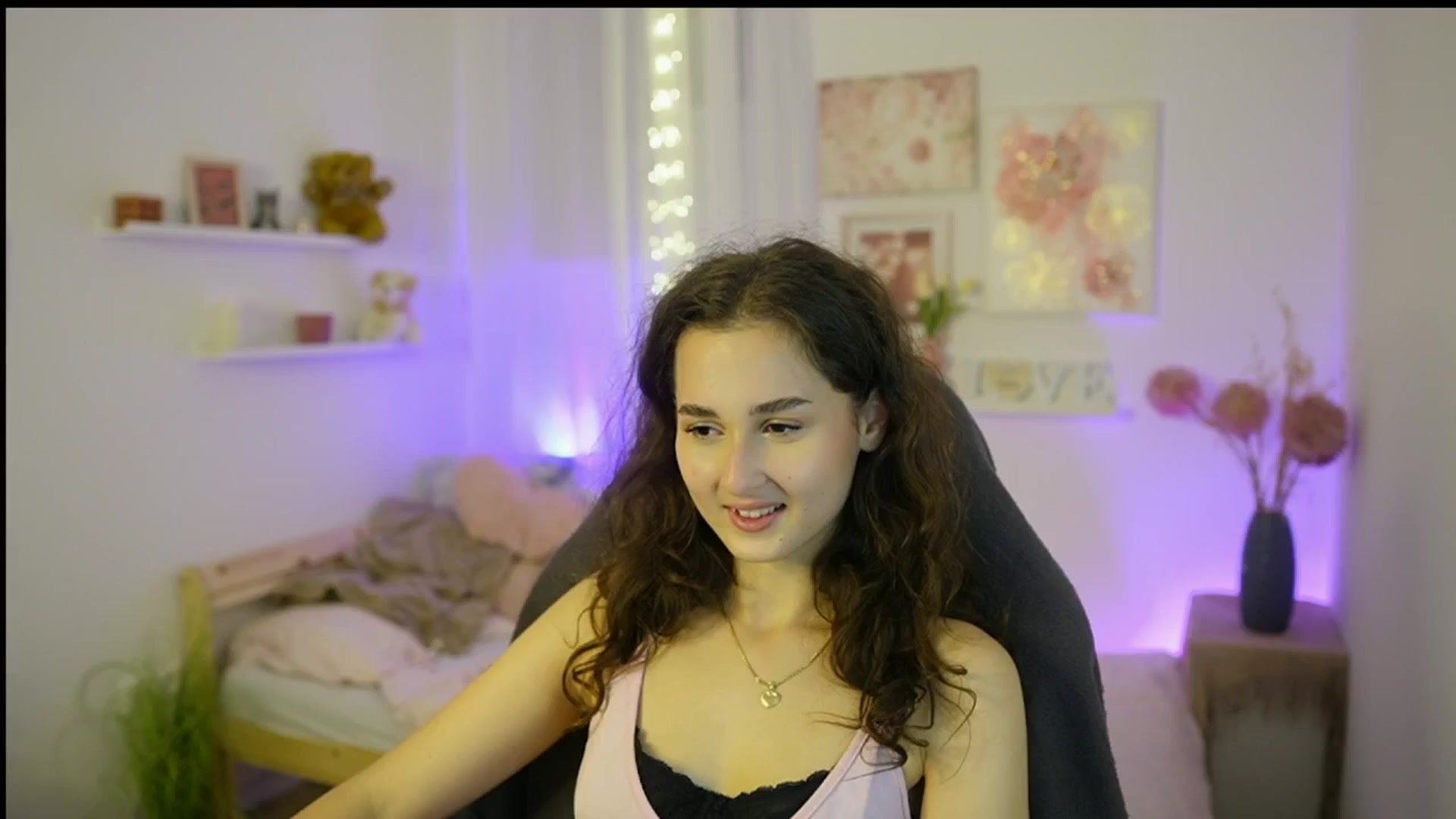 Gallery image thumbnail from Anita_Grey_'s myfreecams stream on, 11/07/2025, 24:01 image 6 of 20