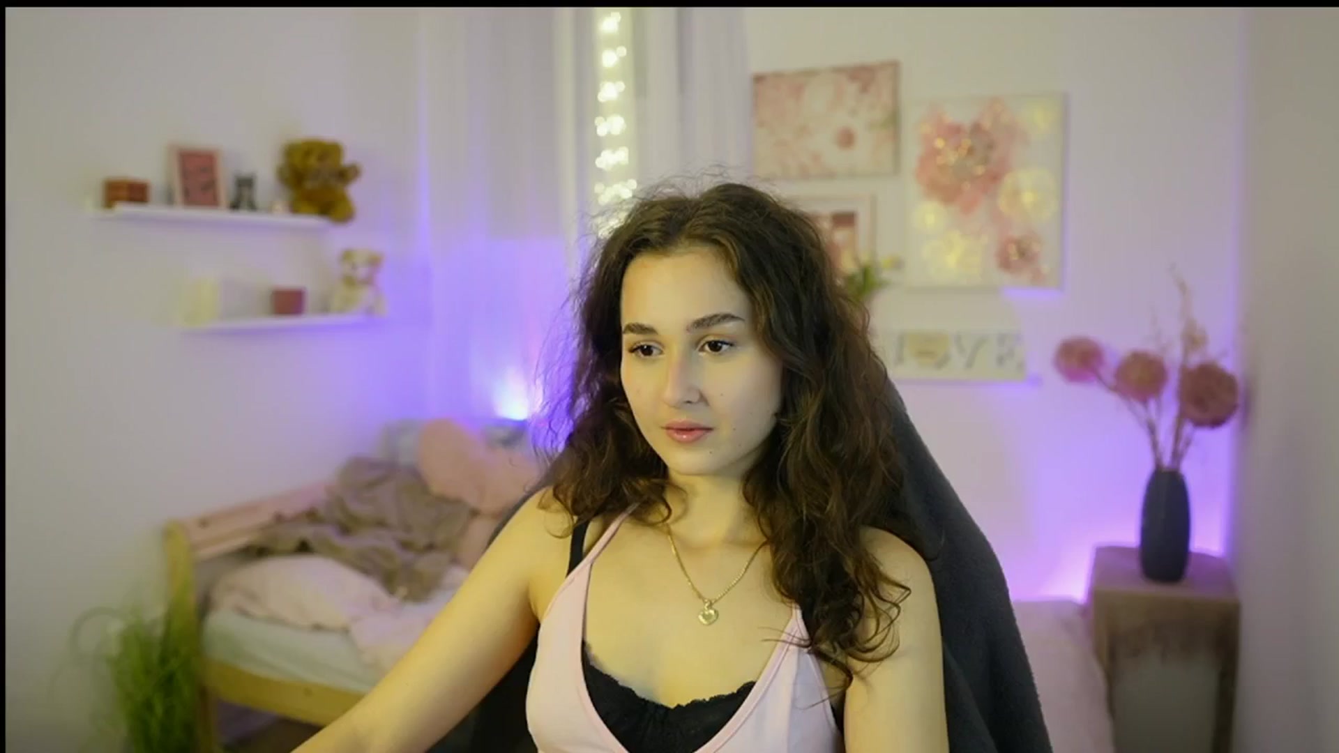 Gallery image thumbnail from Anita_Grey_'s myfreecams stream on, 11/07/2025, 24:01 image 3 of 20