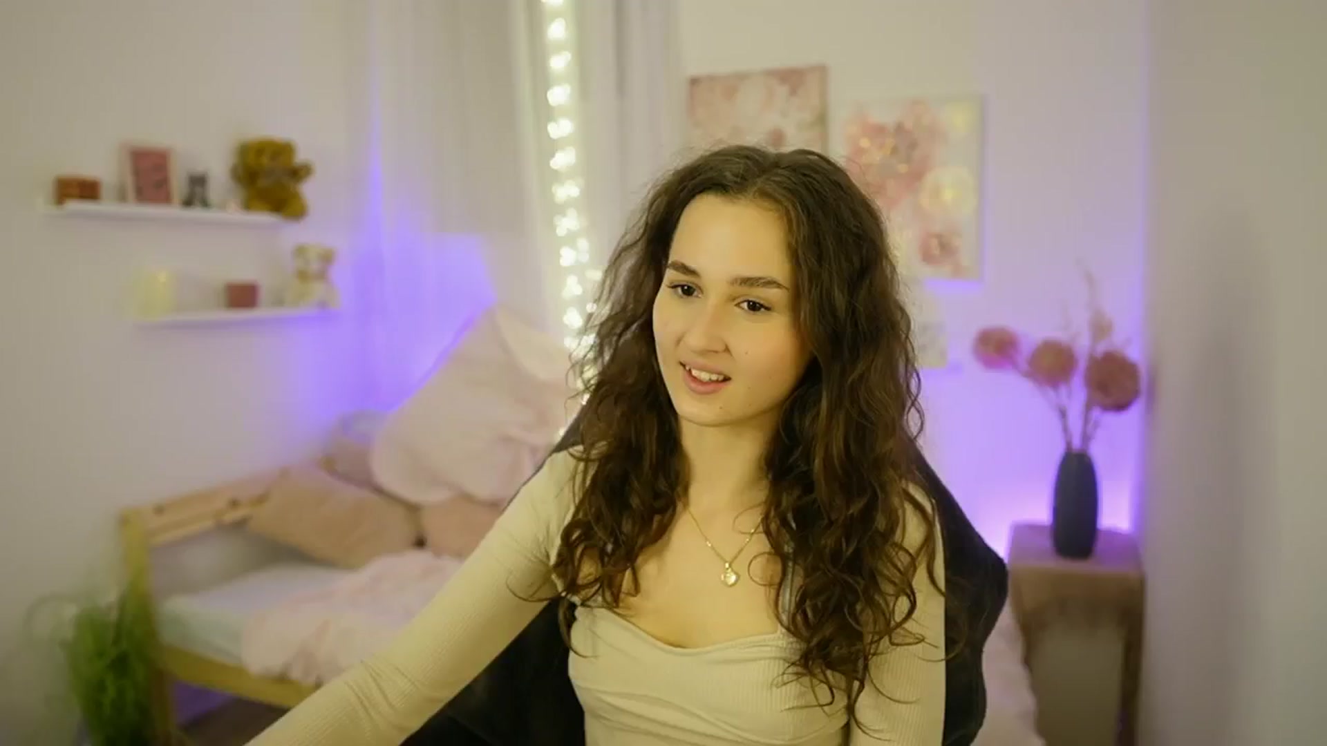 Gallery image thumbnail from Anita_Grey_'s myfreecams stream on, 11/08/2025, 24:03 image 4 of 20