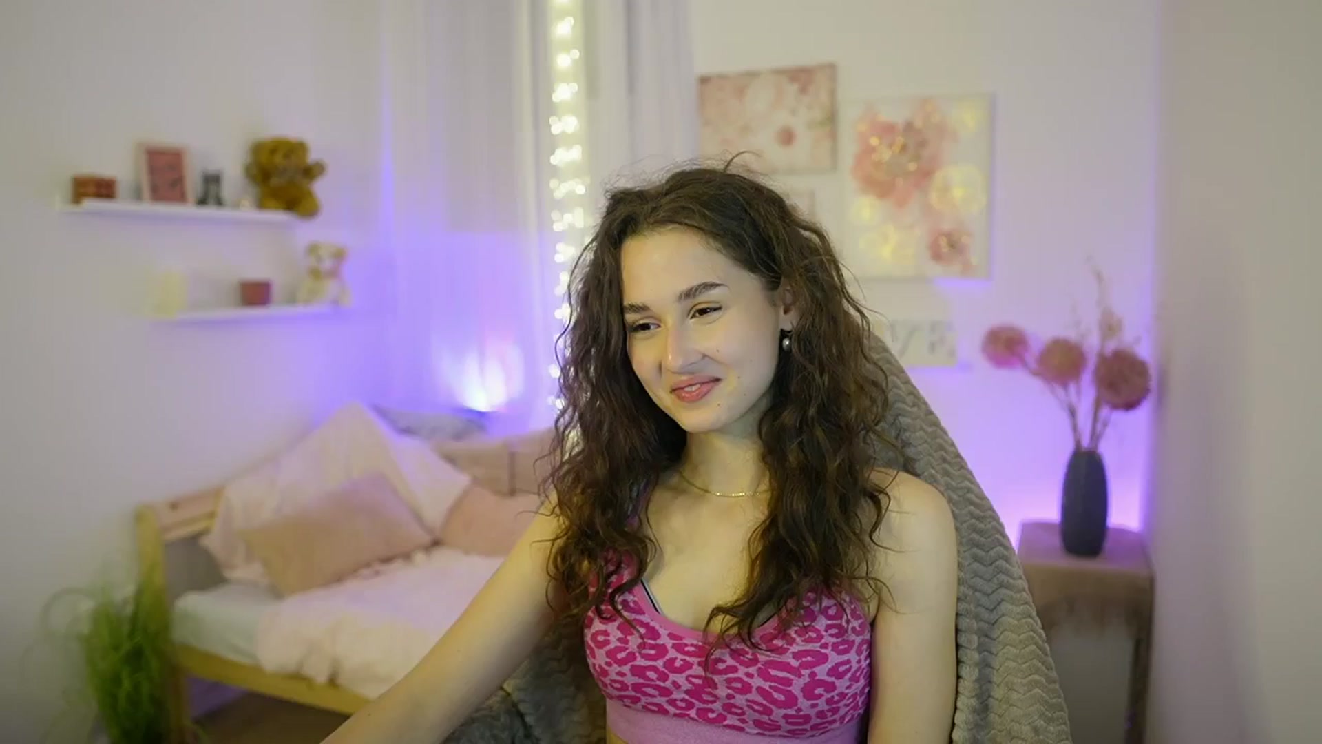 Gallery image thumbnail from Anita_Grey_'s myfreecams stream on, 11/09/2025, 20:57 image 6 of 20
