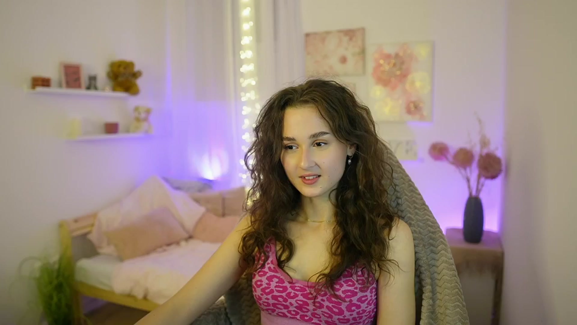 Gallery image thumbnail from Anita_Grey_'s myfreecams stream on, 11/09/2025, 20:57 image 9 of 20