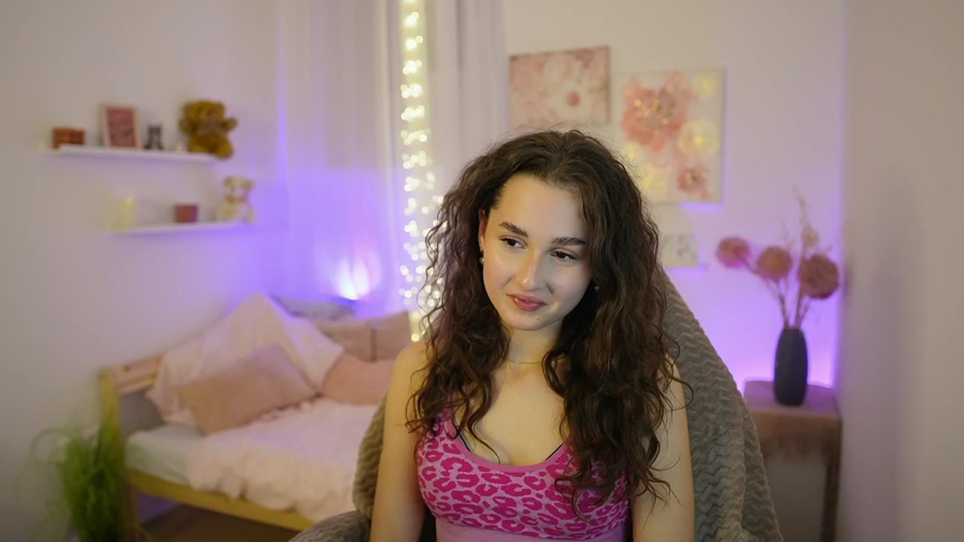 Gallery image thumbnail from Anita_Grey_'s myfreecams stream on, 11/09/2025, 20:57 image 16 of 20