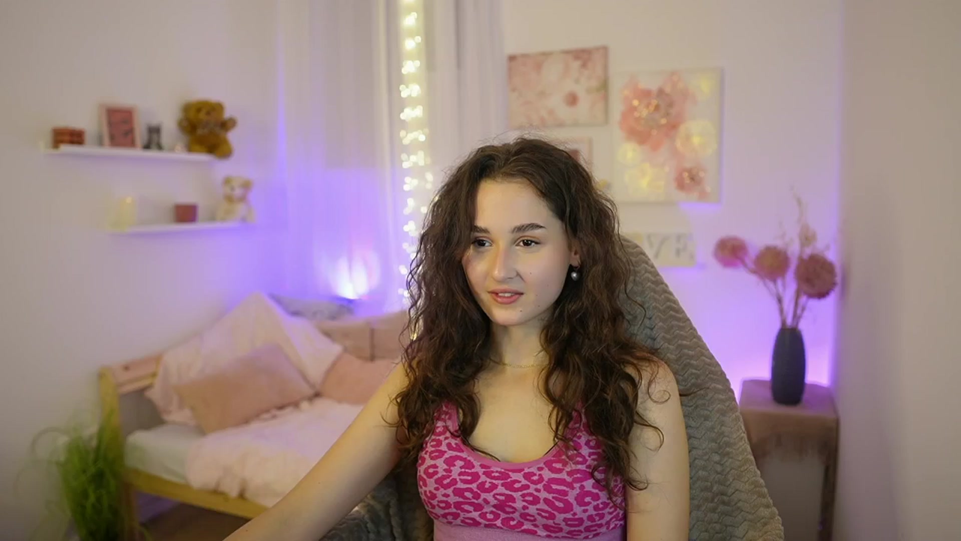 Gallery image thumbnail from Anita_Grey_'s myfreecams stream on, 11/09/2025, 20:57 image 14 of 20