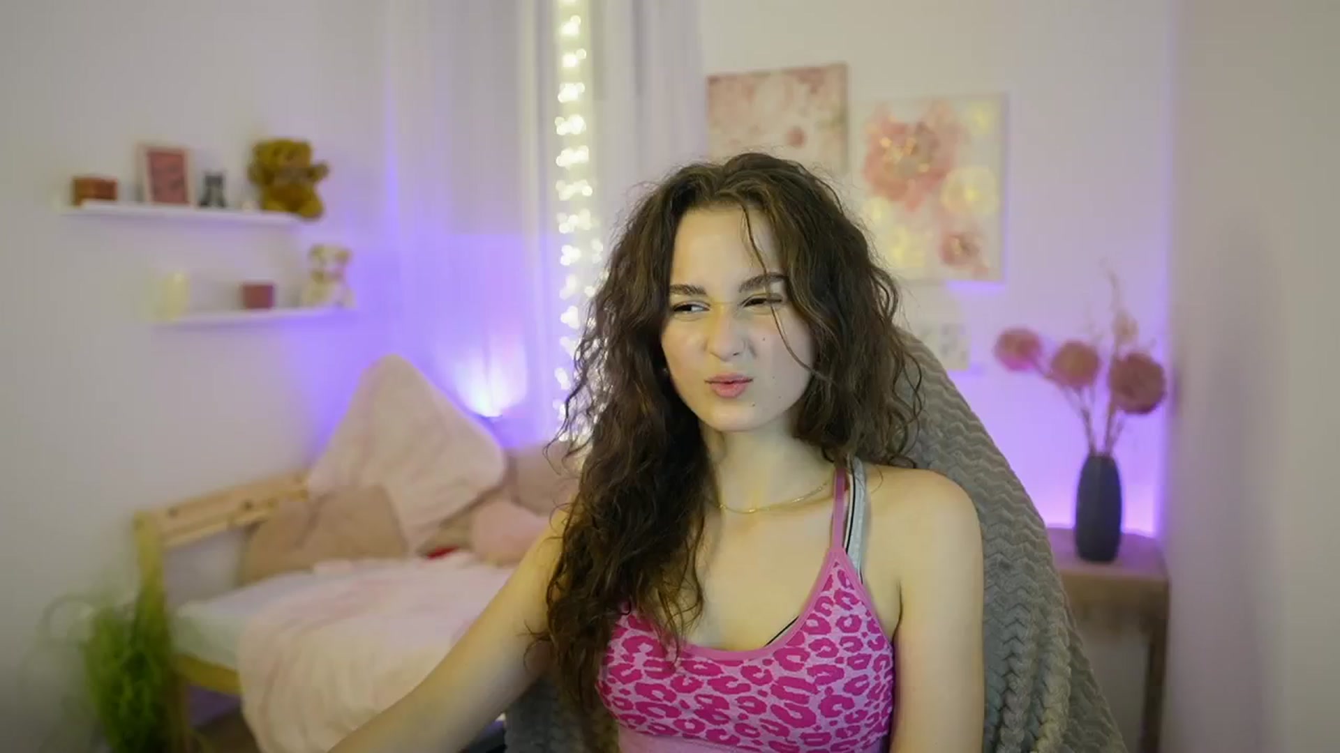 Gallery image thumbnail from Anita_Grey_'s myfreecams stream on, 11/09/2025, 23:50 image 14 of 20