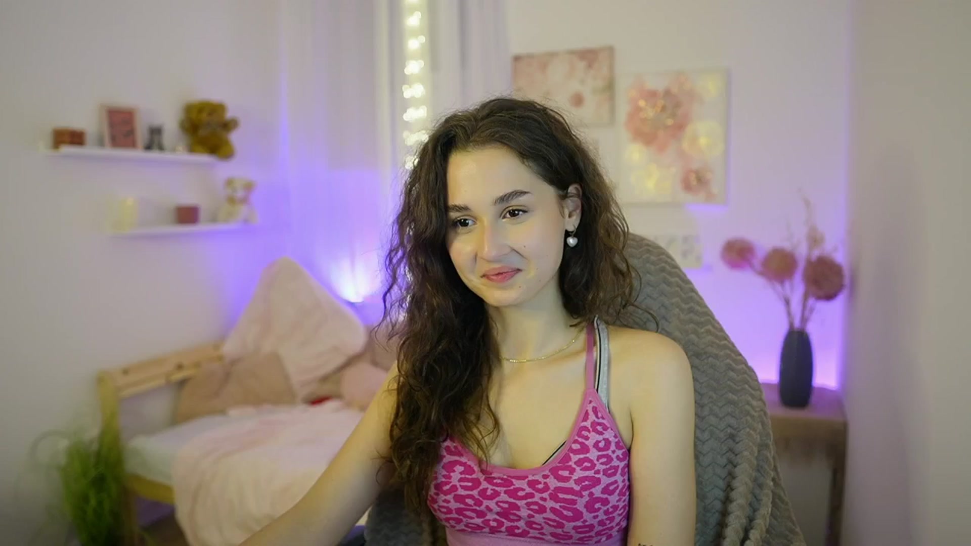 Gallery image thumbnail from Anita_Grey_'s myfreecams stream on, 11/09/2025, 23:50 image 18 of 20