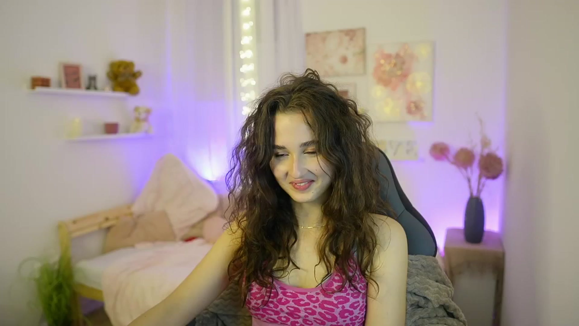 Gallery image thumbnail from Anita_Grey_'s myfreecams stream on, 11/09/2025, 23:50 image 4 of 20
