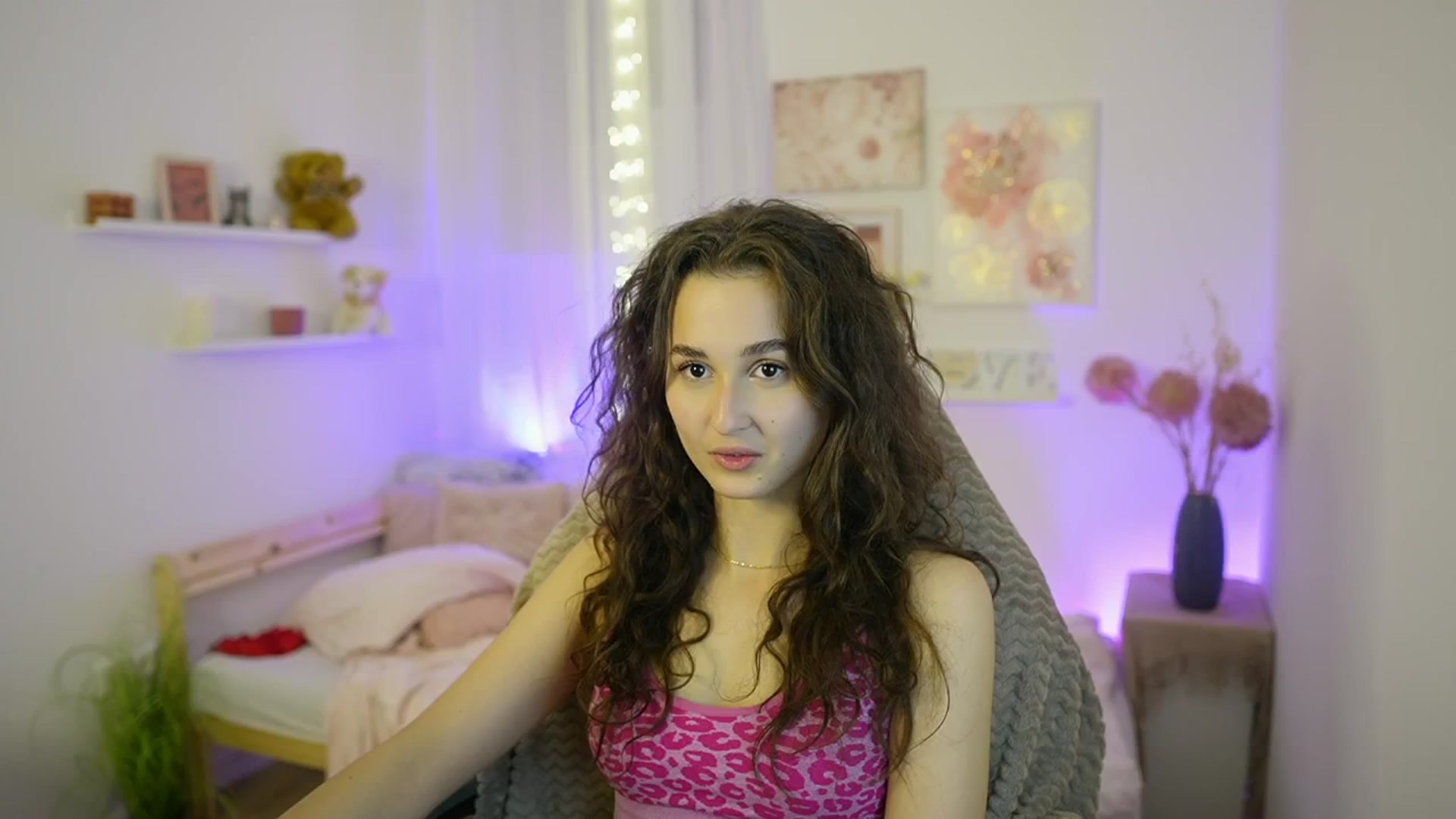 Gallery image thumbnail from Anita_Grey_'s myfreecams stream on, 11/10/2025, 24:58 image 10 of 20