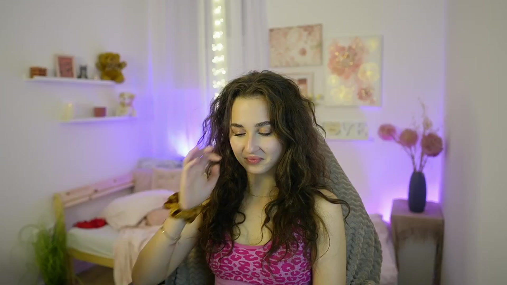 Gallery image thumbnail from Anita_Grey_'s myfreecams stream on, 11/10/2025, 24:58 image 13 of 20