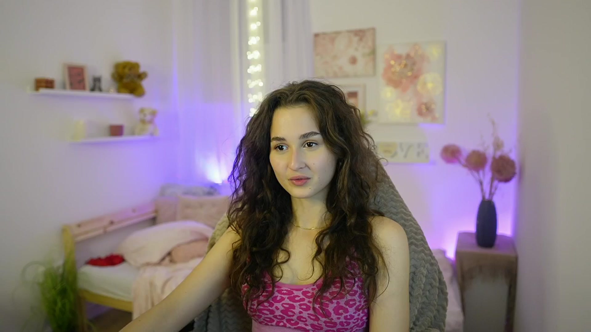 Gallery image thumbnail from Anita_Grey_'s myfreecams stream on, 11/10/2025, 24:58 image 3 of 20