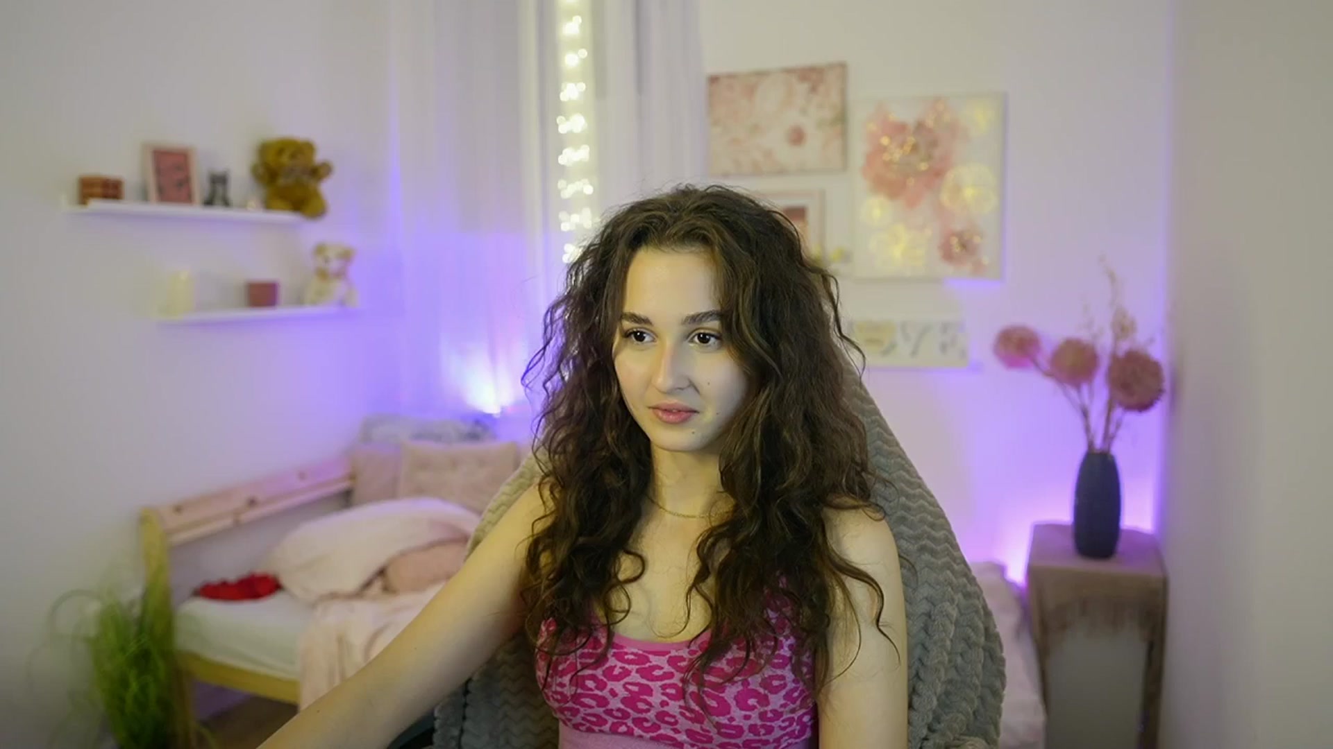 Gallery image thumbnail from Anita_Grey_'s myfreecams stream on, 11/10/2025, 24:58 image 18 of 20