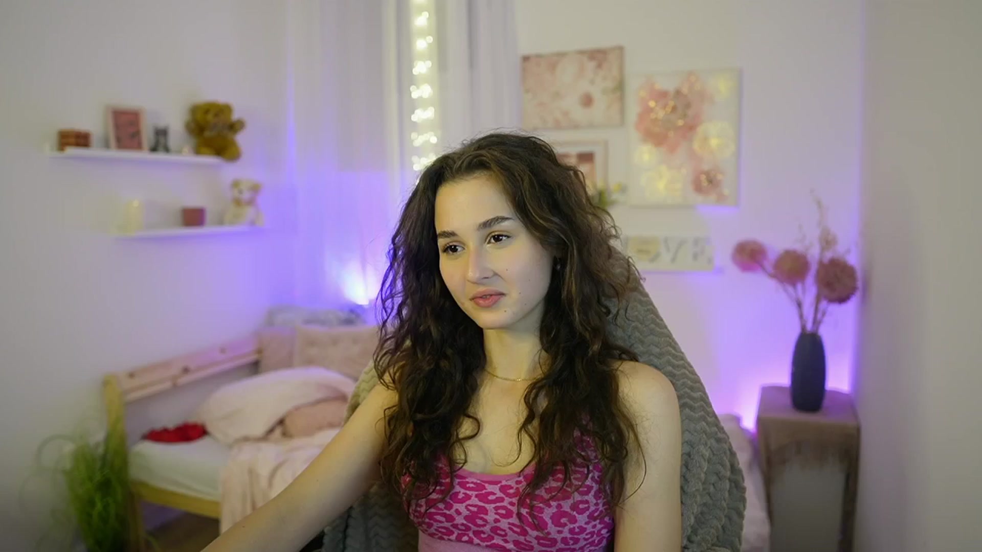 Gallery image thumbnail from Anita_Grey_'s myfreecams stream on, 11/10/2025, 24:58 image 1 of 20