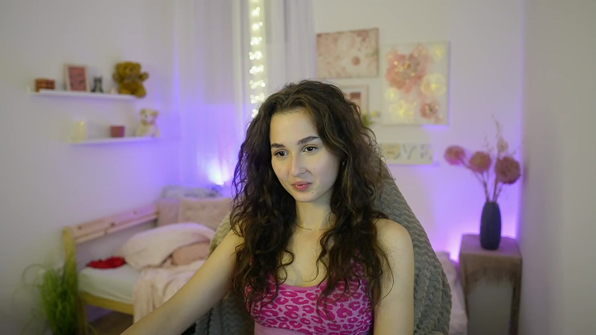Gallery image thumbnail from Anita_Grey_'s myfreecams stream on, 11/10/2025, 24:58 image 2 of 20