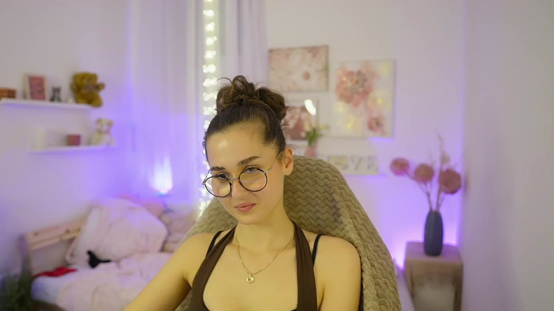 Gallery image thumbnail from Anita_Grey_'s myfreecams stream on, 11/12/2025, 21:45 image 5 of 20