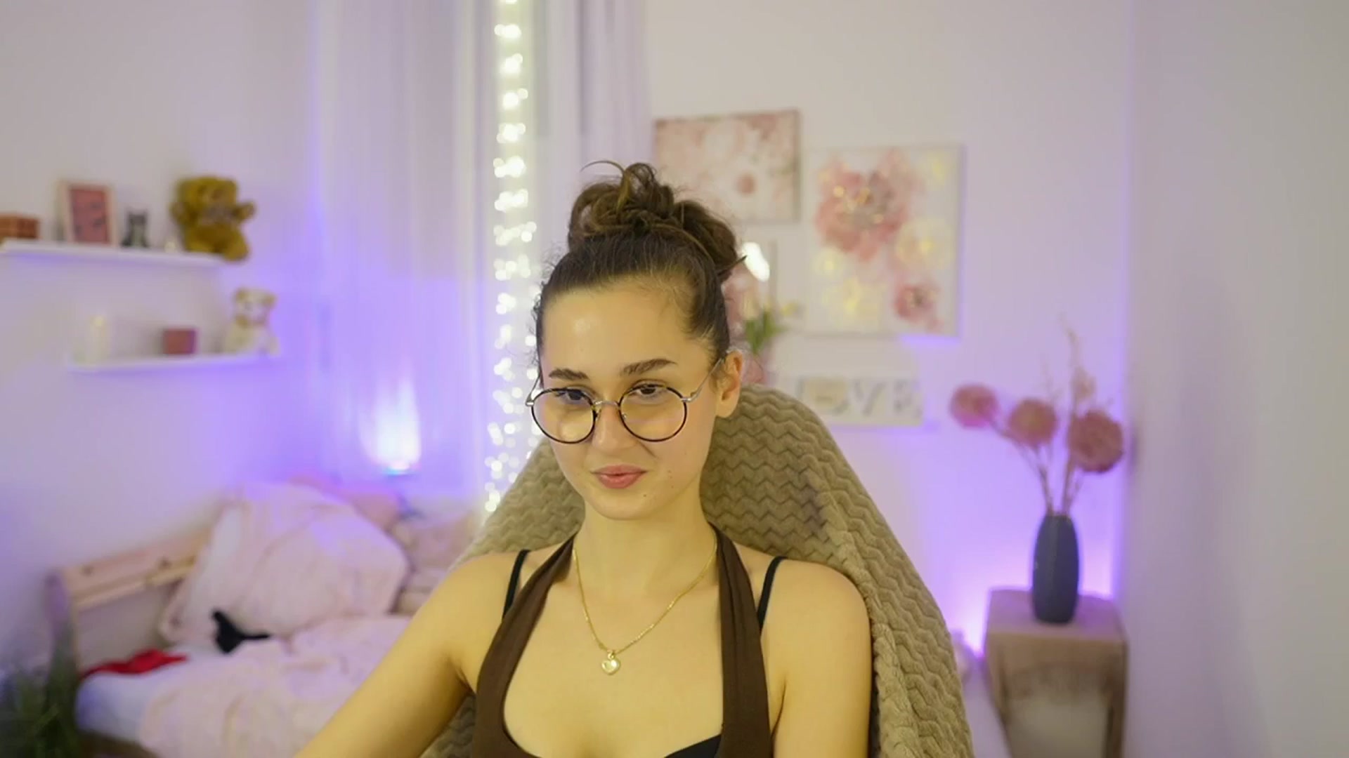 Gallery image thumbnail from Anita_Grey_'s myfreecams stream on, 11/12/2025, 21:45 image 1 of 20