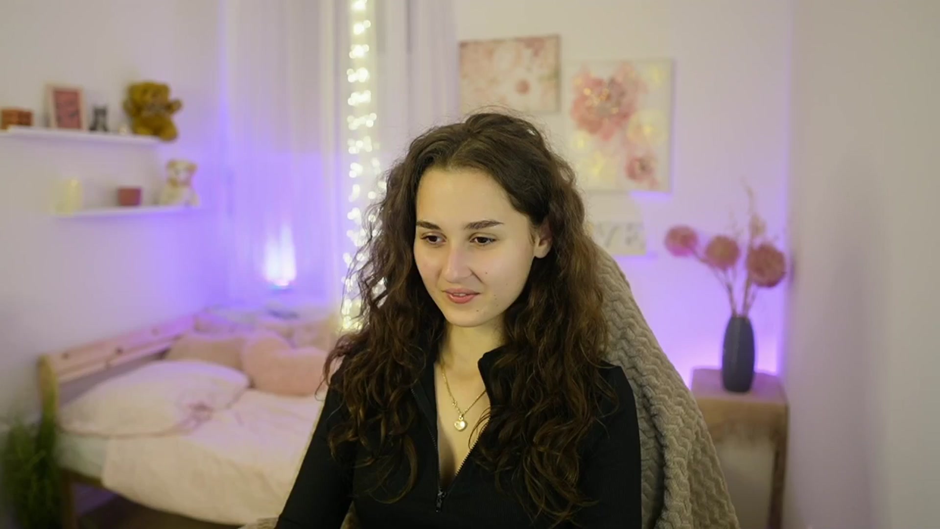 Gallery image thumbnail from Anita_Grey_'s myfreecams stream on, 11/13/2025, 20:28 image 13 of 20