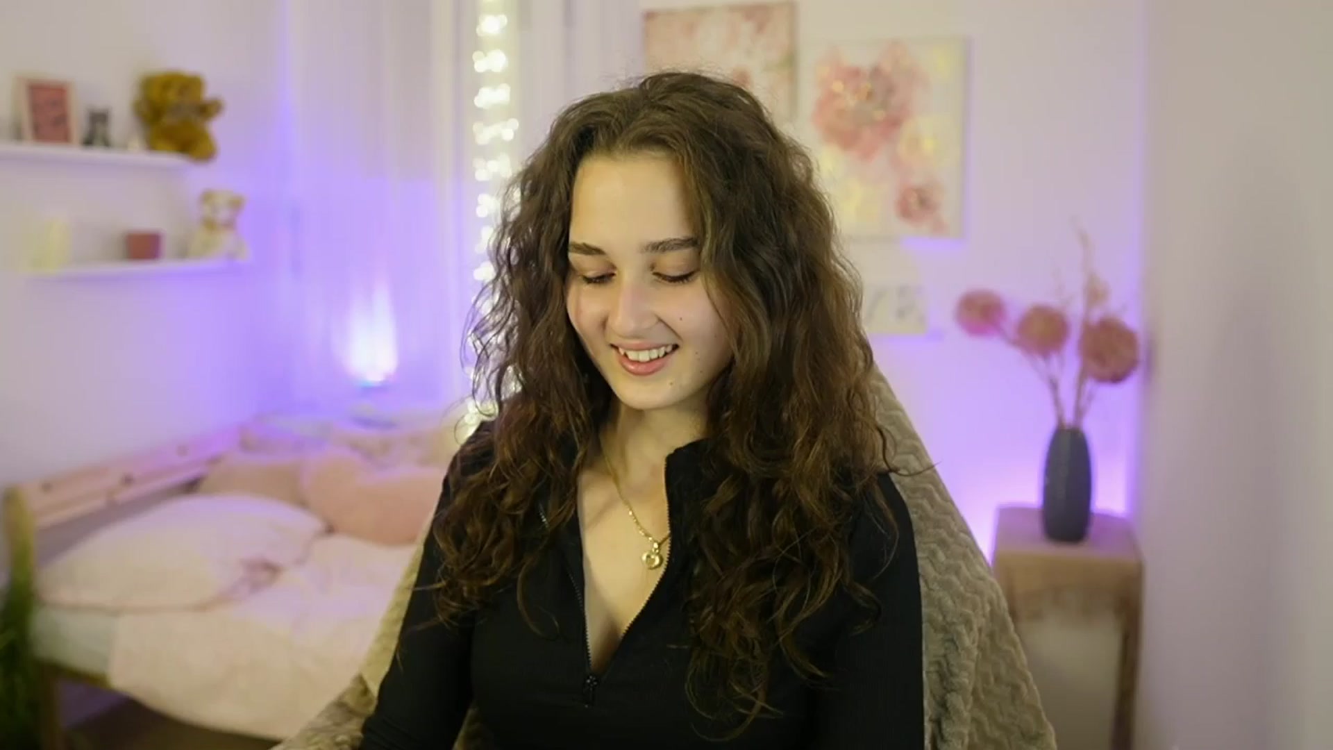 Gallery image thumbnail from Anita_Grey_'s myfreecams stream on, 11/13/2025, 21:29 image 6 of 20
