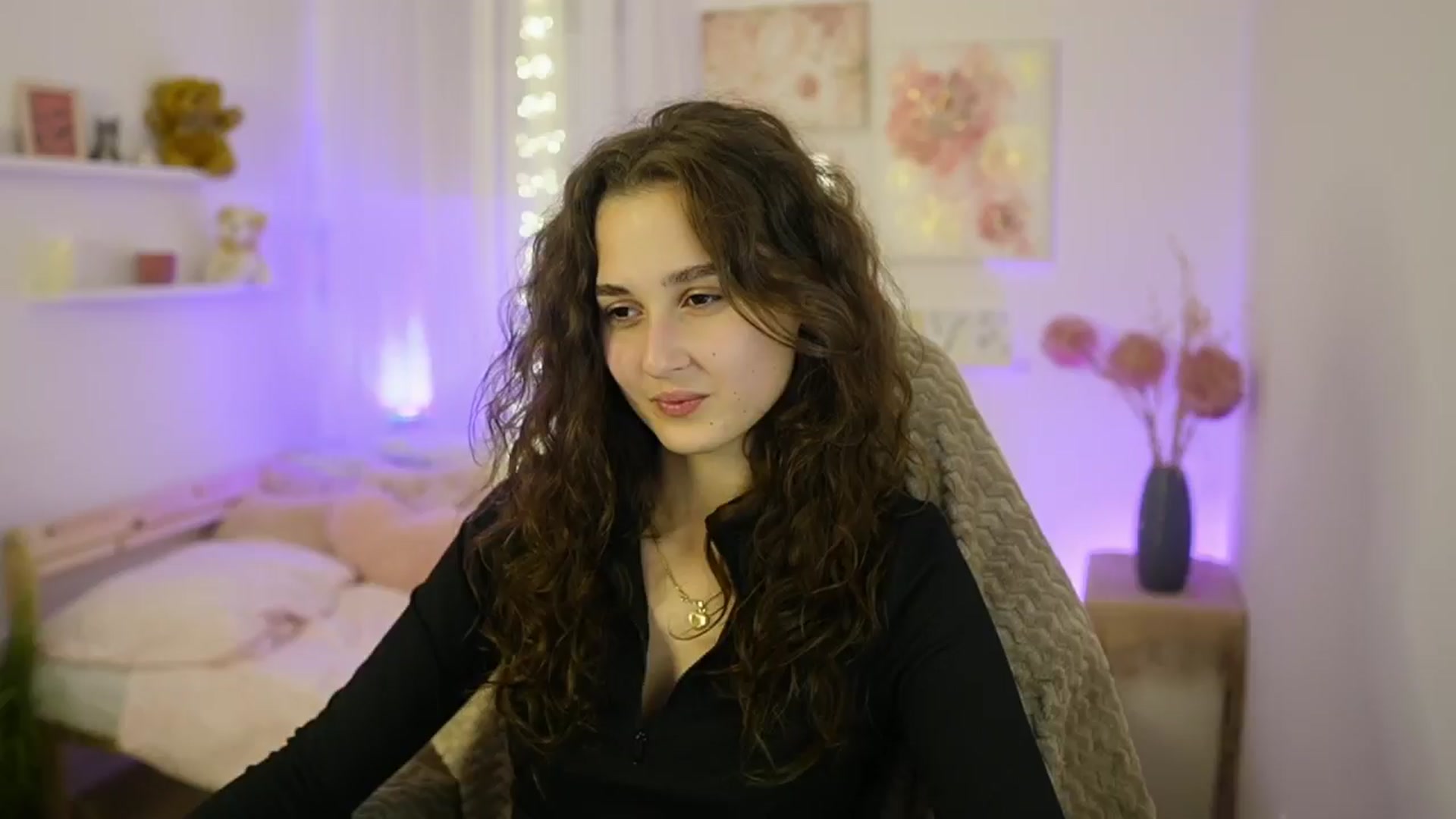 Gallery image thumbnail from Anita_Grey_'s myfreecams stream on, 11/13/2025, 21:29 image 15 of 20