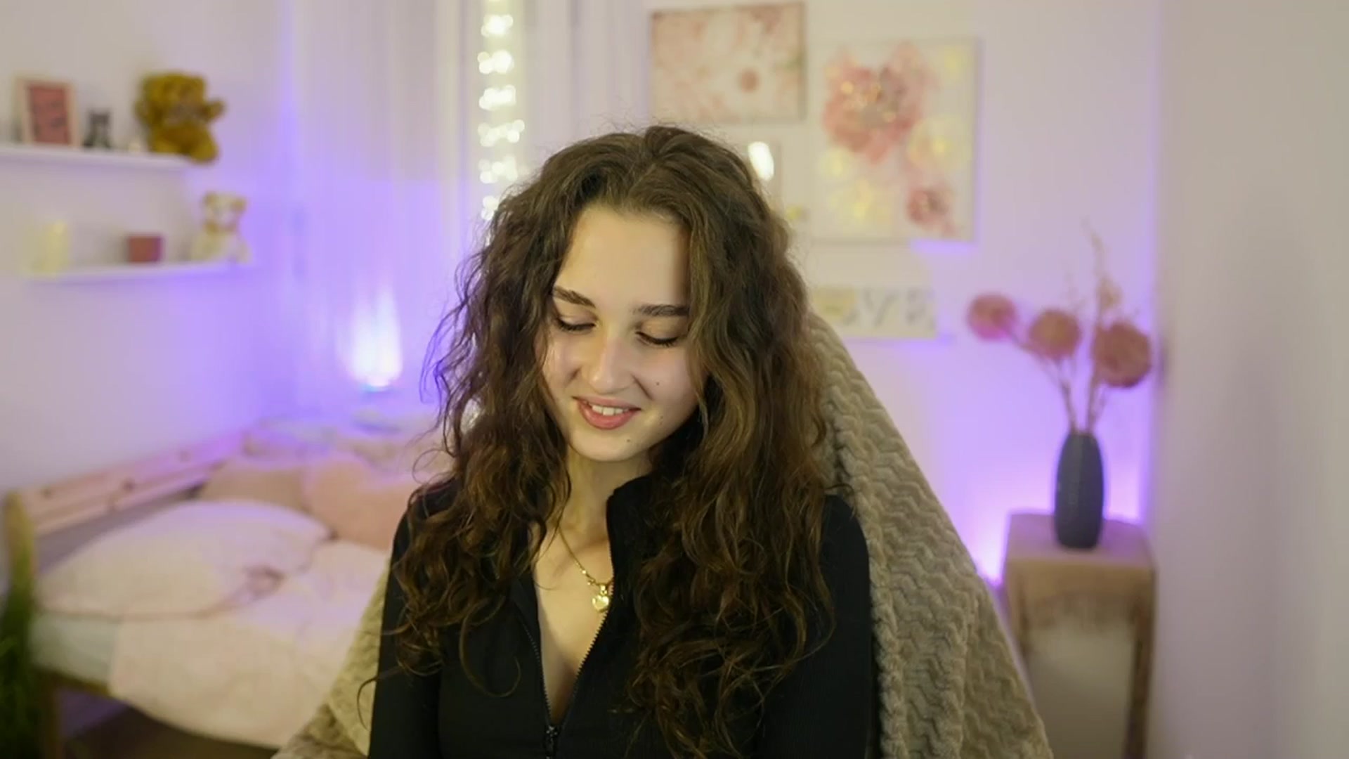 Gallery image thumbnail from Anita_Grey_'s myfreecams stream on, 11/13/2025, 21:29 image 8 of 20