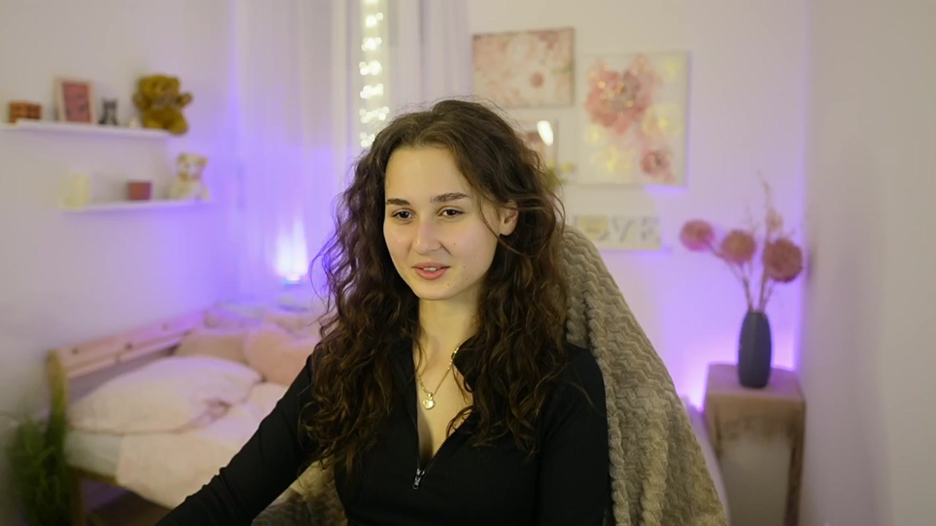 Gallery image thumbnail from Anita_Grey_'s myfreecams stream on, 11/13/2025, 21:56 image 1 of 20