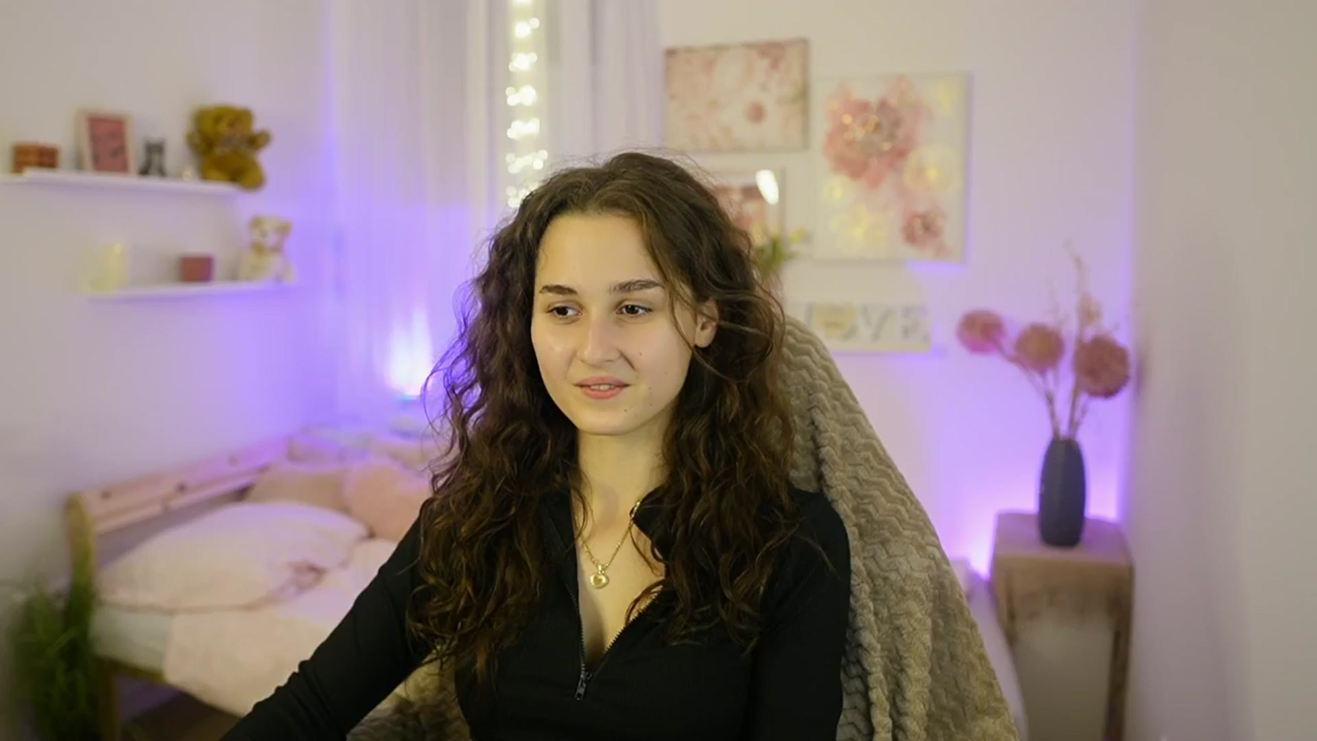 Gallery image thumbnail from Anita_Grey_'s myfreecams stream on, 11/13/2025, 21:56 image 10 of 20
