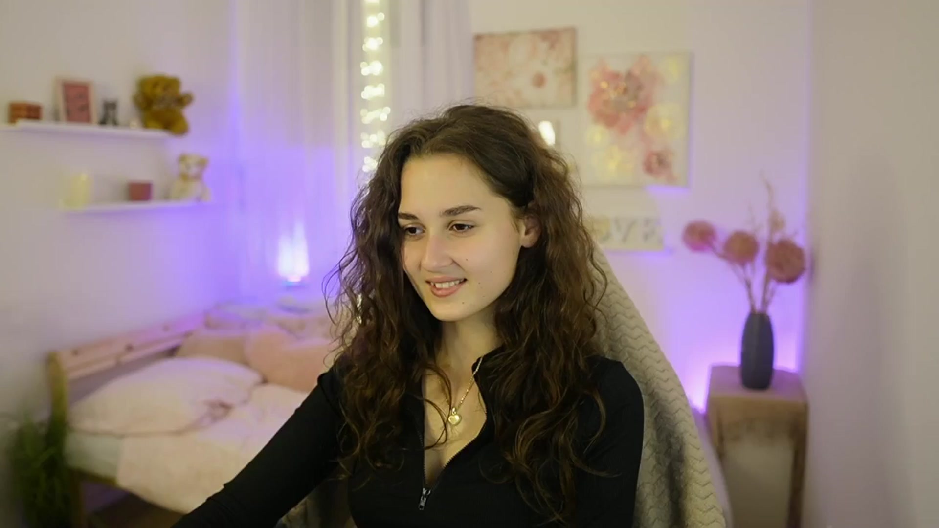 Gallery image thumbnail from Anita_Grey_'s myfreecams stream on, 11/14/2025, 24:15 image 3 of 20