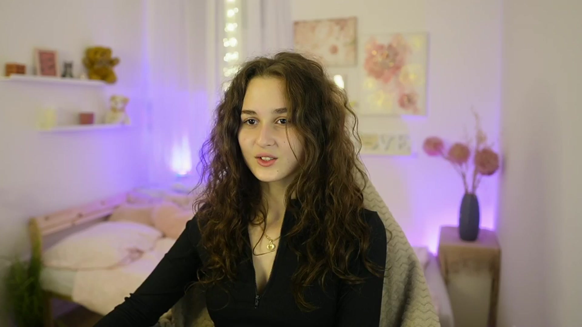 Gallery image thumbnail from Anita_Grey_'s myfreecams stream on, 11/14/2025, 24:15 image 5 of 20