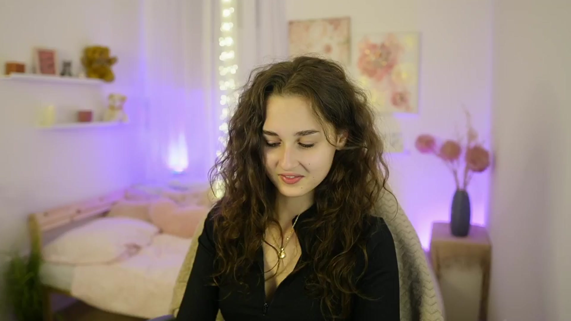 Gallery image thumbnail from Anita_Grey_'s myfreecams stream on, 11/14/2025, 24:15 image 1 of 20
