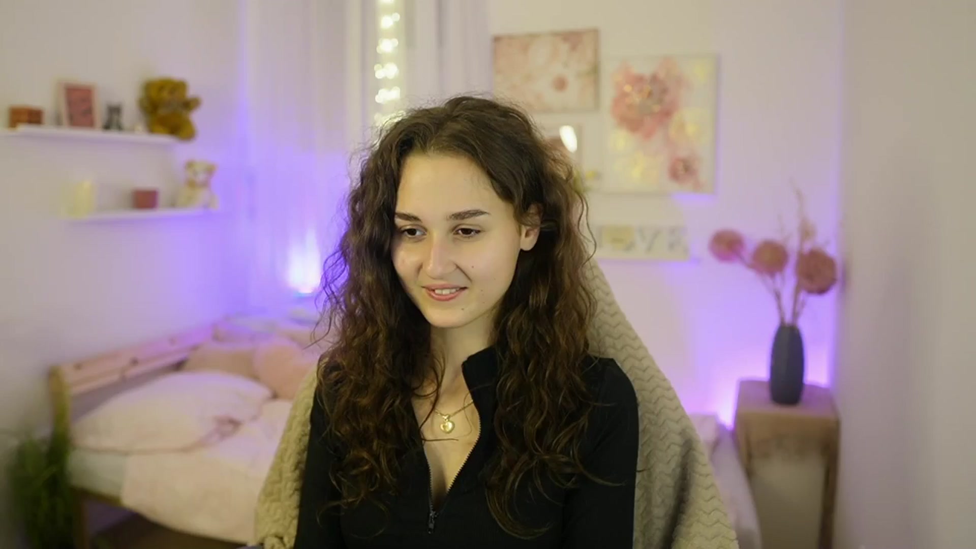 Gallery image thumbnail from Anita_Grey_'s myfreecams stream on, 11/14/2025, 24:15 image 8 of 20