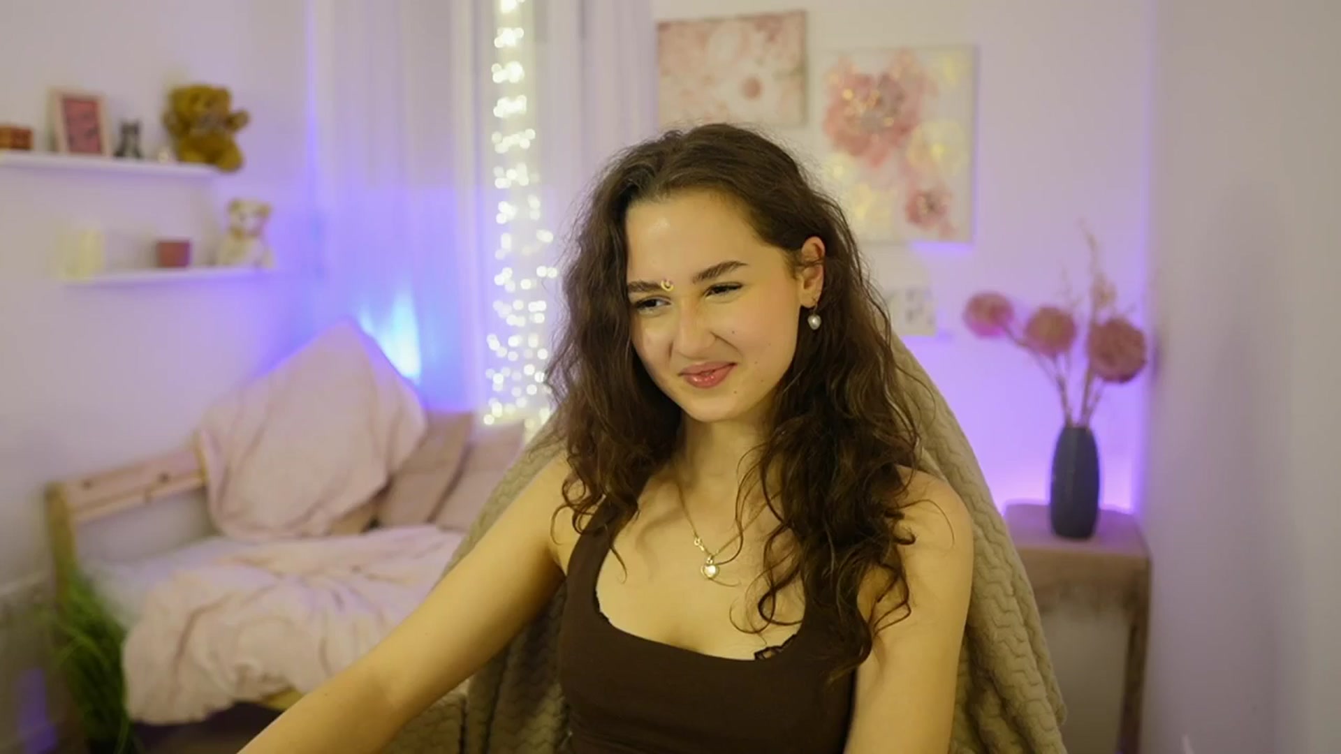 Gallery image thumbnail from Anita_Grey_'s myfreecams stream on, 11/15/2025, 23:46 image 3 of 20