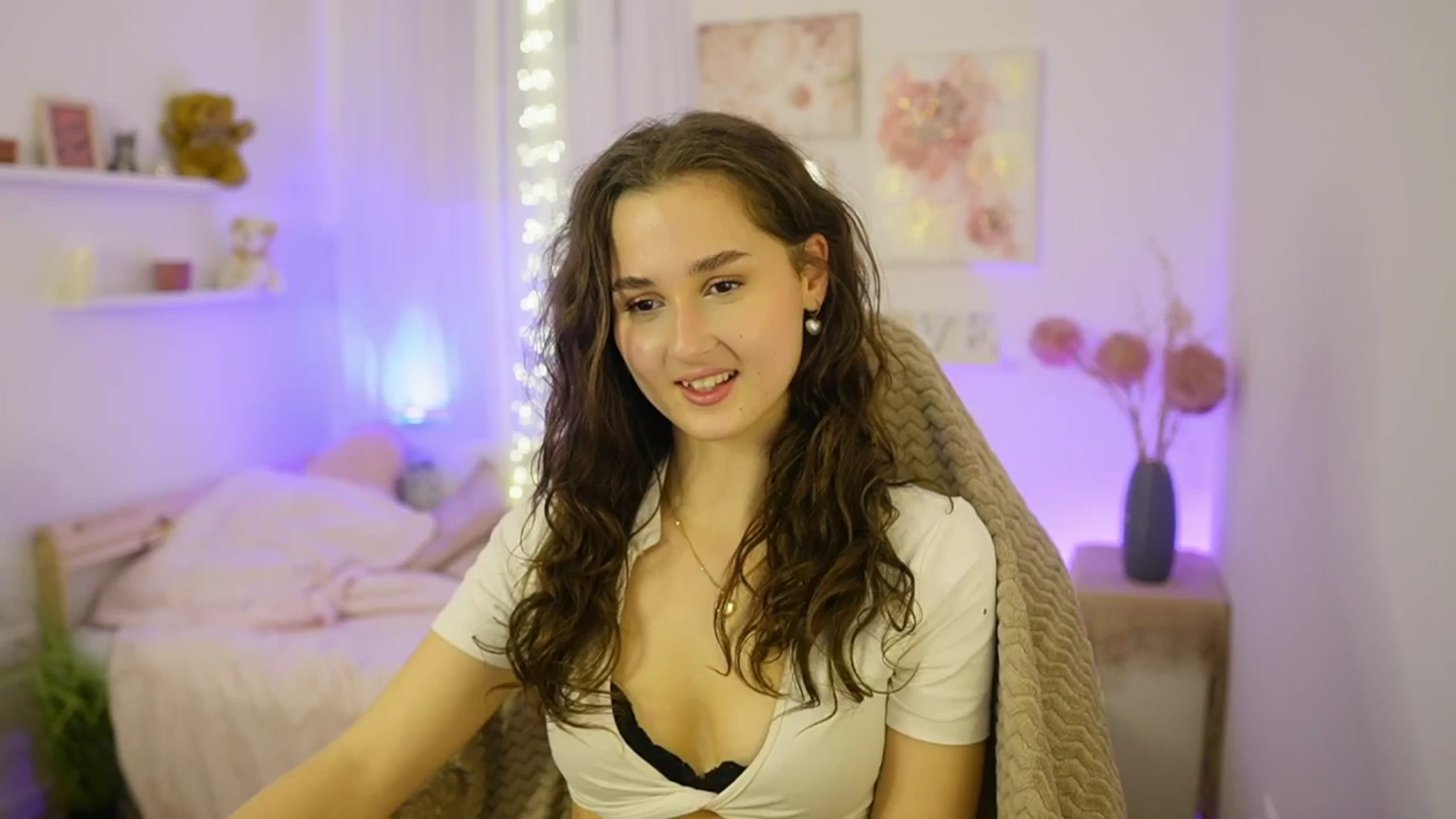 Gallery image thumbnail from Anita_Grey_'s myfreecams stream on, 11/16/2025, 21:35 image 2 of 20
