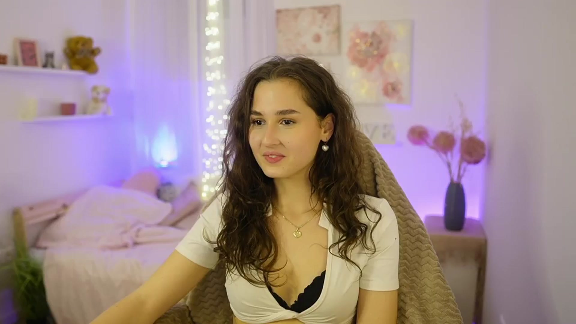 Gallery image thumbnail from Anita_Grey_'s myfreecams stream on, 11/16/2025, 22:40 image 13 of 20