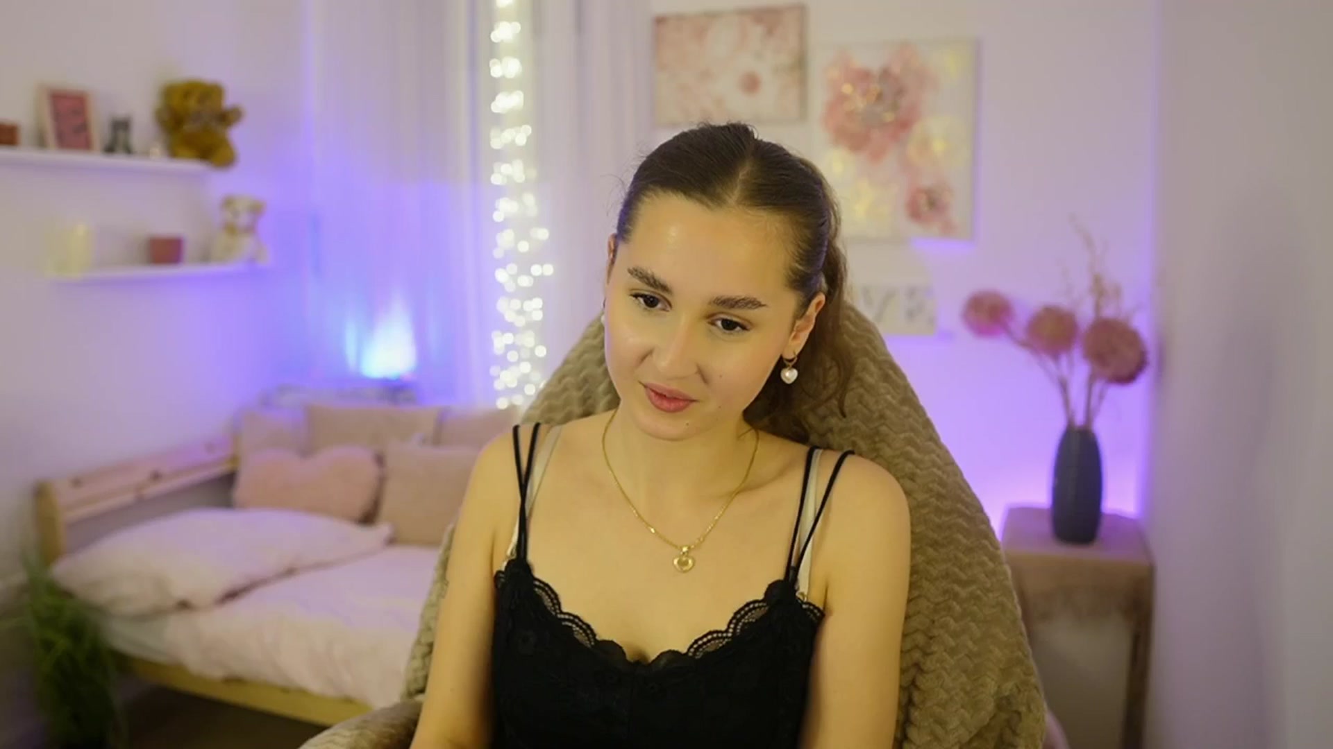 Gallery image thumbnail from Anita_Grey_'s myfreecams stream on, 11/18/2025, 21:42 image 18 of 20