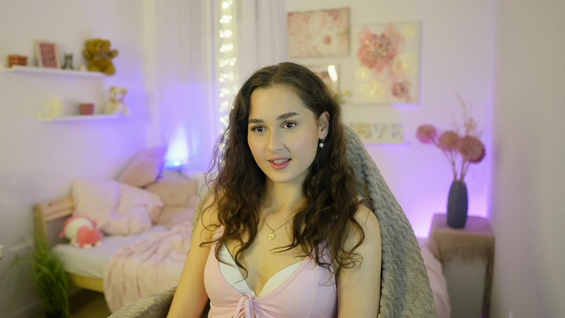 Gallery image thumbnail from Anita_Grey_'s myfreecams stream on, 11/22/2025, 21:35 image 6 of 20