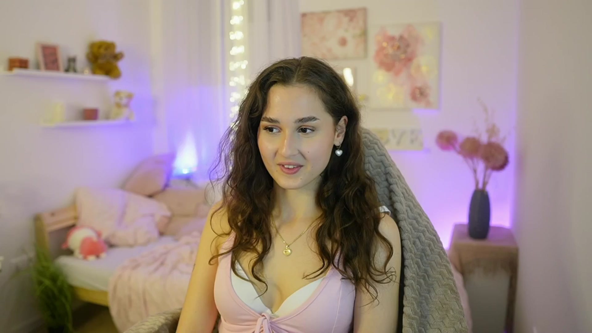 Gallery image thumbnail from Anita_Grey_'s myfreecams stream on, 11/22/2025, 21:35 image 7 of 20