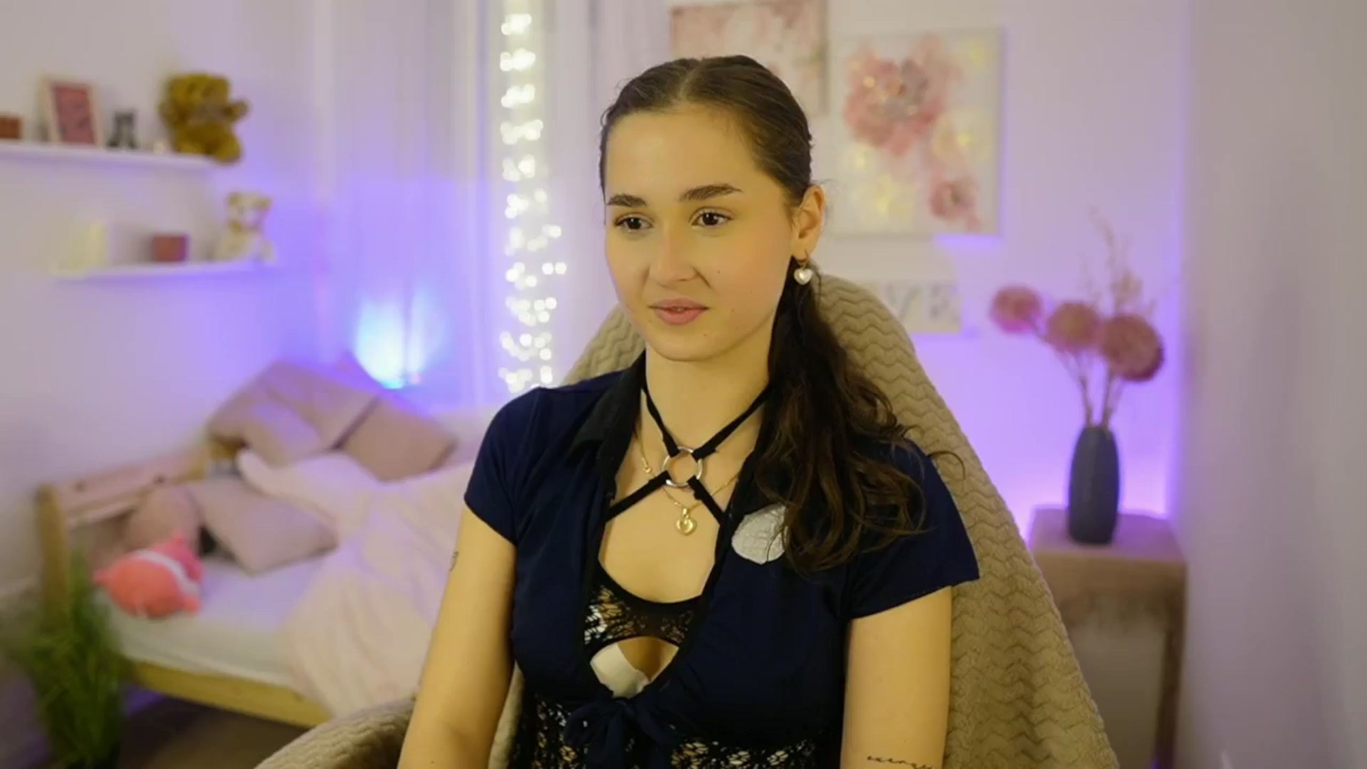 Gallery image thumbnail from Anita_Grey_'s myfreecams stream on, 11/23/2025, 21:39 image 1 of 20