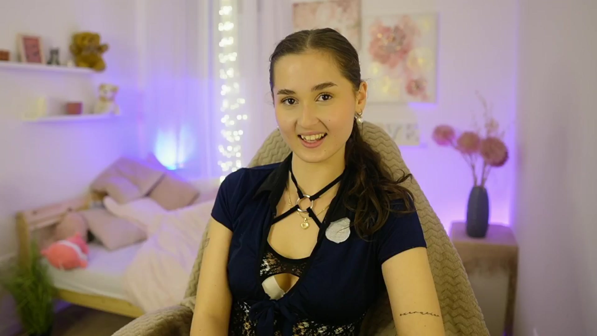 Gallery image thumbnail from Anita_Grey_'s myfreecams stream on, 11/23/2025, 21:39 image 8 of 20